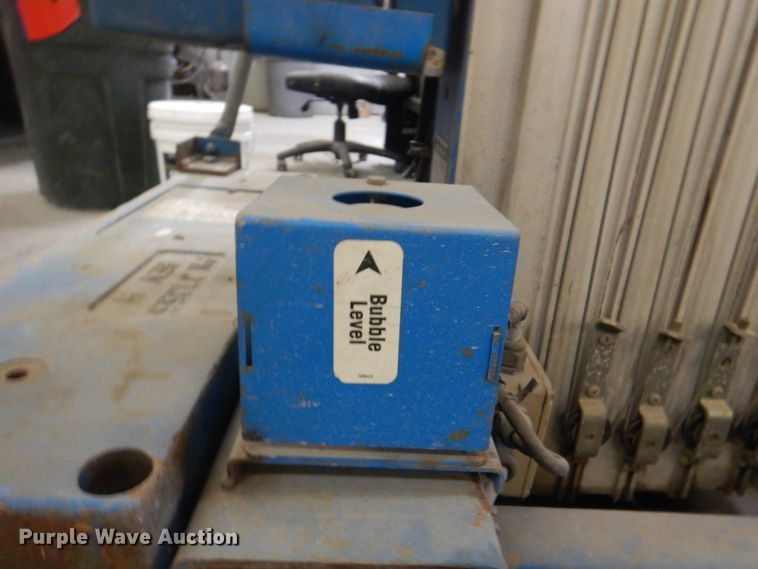 image for item JF9105 Genie IWP-25S  vertical lift