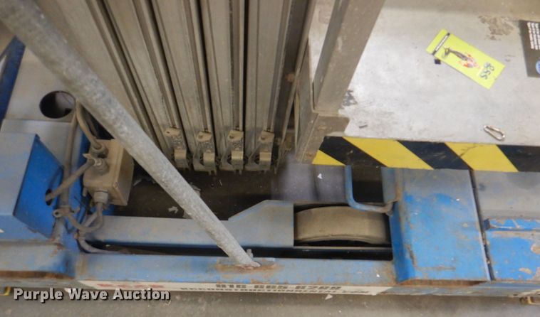 image for item JF9105 Genie IWP-25S  vertical lift