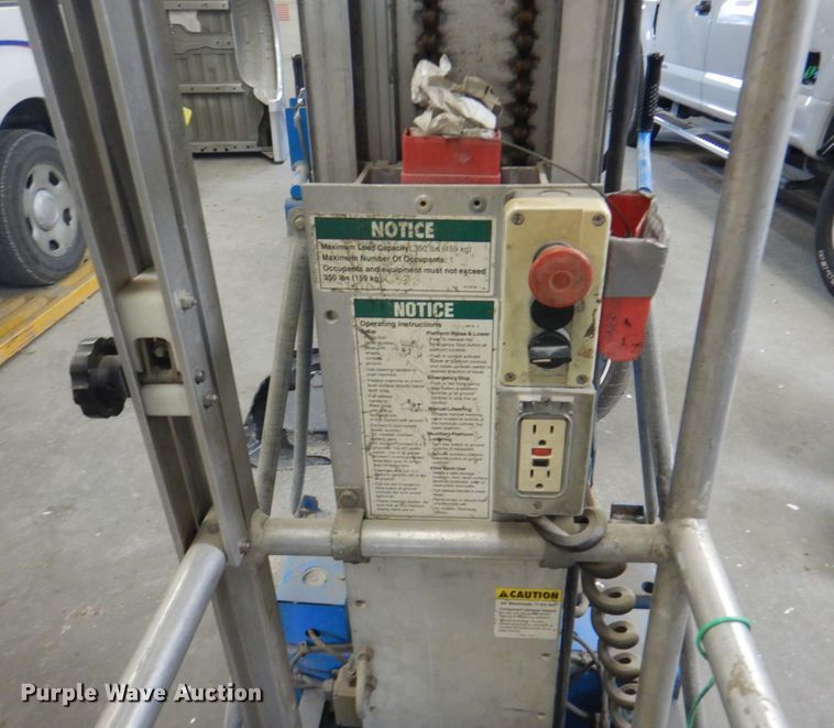 image for item JF9105 Genie IWP-25S  vertical lift