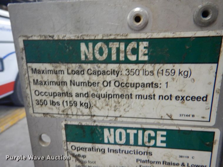 image for item JF9105 Genie IWP-25S  vertical lift