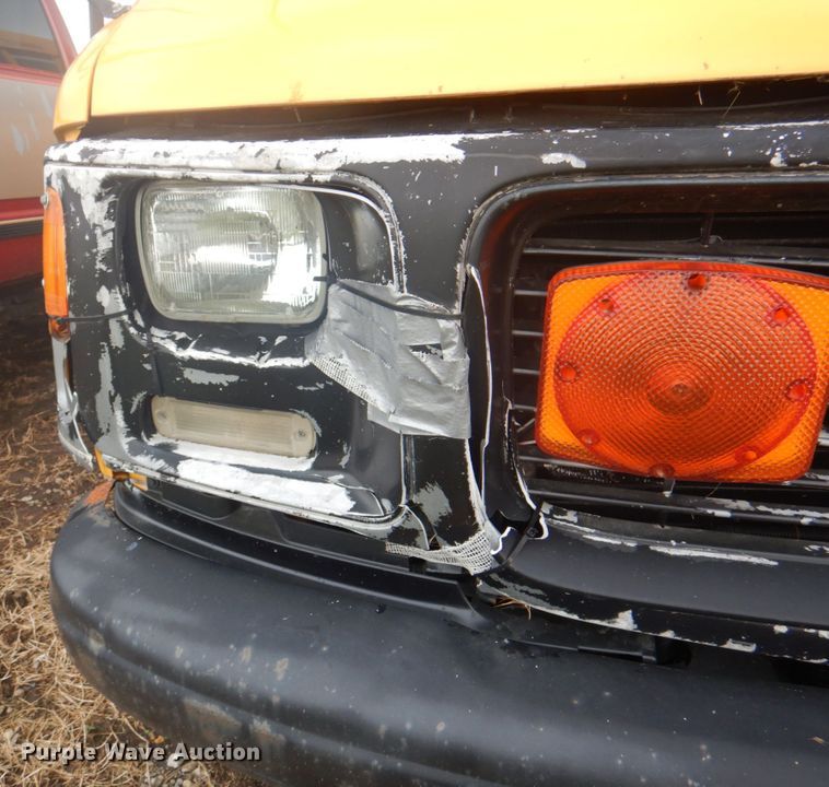 image for item JF9106 1999 GMC 3500  school bus