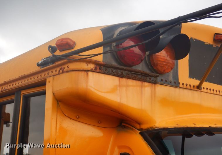 image for item JF9106 1999 GMC 3500  school bus