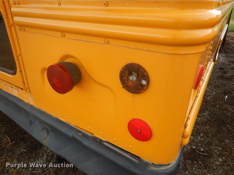 image for item JF9106 1999 GMC 3500  school bus