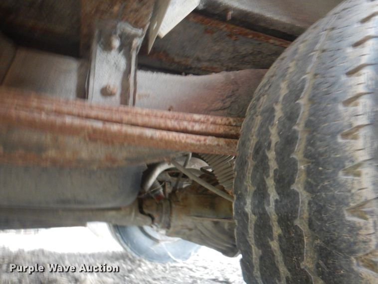 image for item JF9106 1999 GMC 3500  school bus