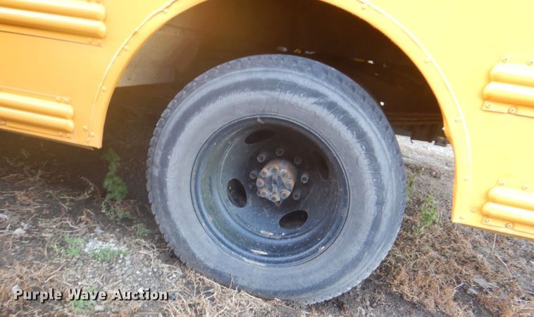image for item JF9106 1999 GMC 3500  school bus