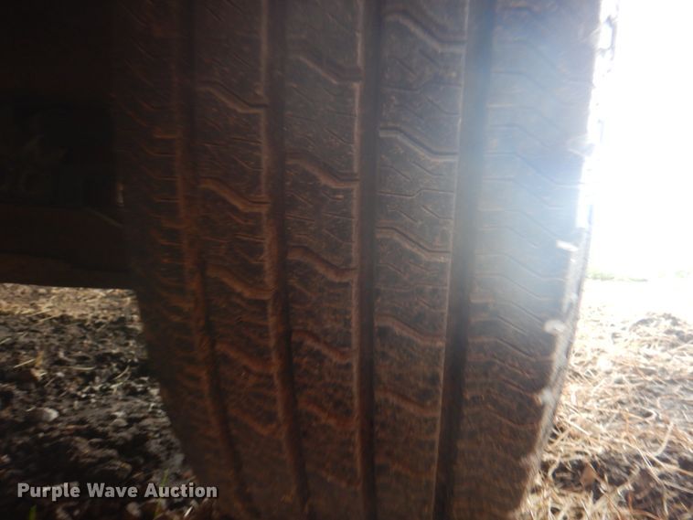 image for item JF9106 1999 GMC 3500  school bus