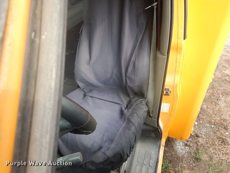 image for item JF9106 1999 GMC 3500  school bus