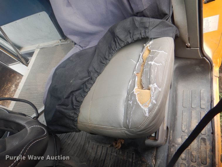 image for item JF9106 1999 GMC 3500  school bus