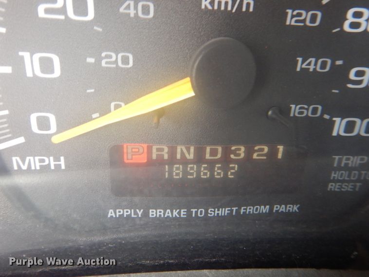 image for item JF9106 1999 GMC 3500  school bus