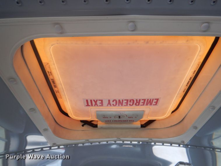 image for item JF9106 1999 GMC 3500  school bus