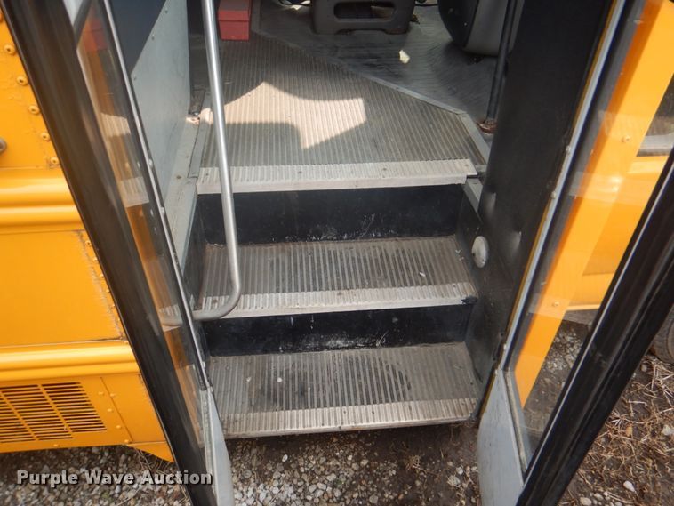 image for item JF9106 1999 GMC 3500  school bus