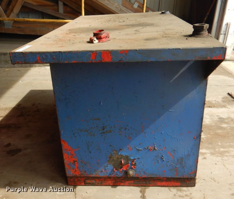 image for item JF9126 Bench oil tank