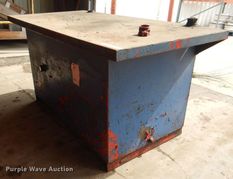 image for item JF9126 Bench oil tank