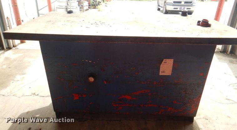 image for item JF9126 Bench oil tank