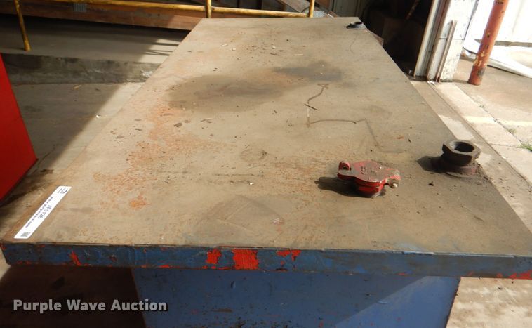 image for item JF9126 Bench oil tank