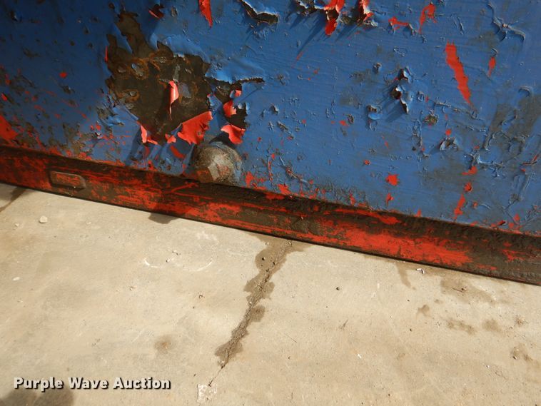 image for item JF9126 Bench oil tank