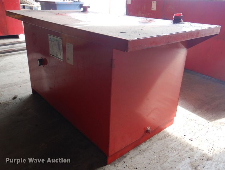 image for item JF9127 Bench oil tank