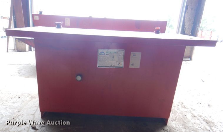 image for item JF9127 Bench oil tank