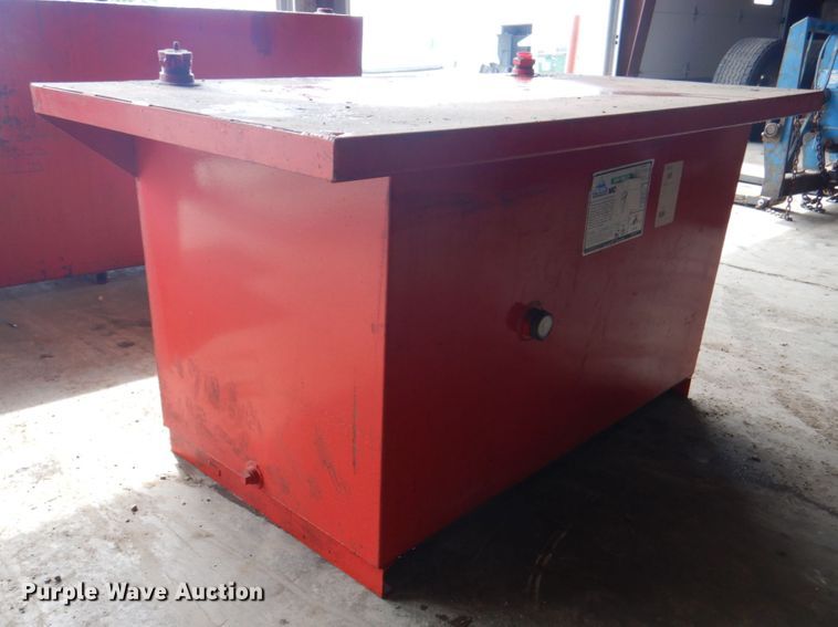 image for item JF9127 Bench oil tank