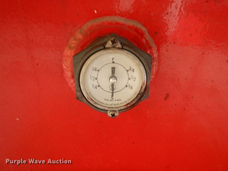 image for item JF9127 Bench oil tank