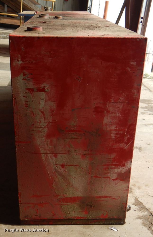 image for item JF9128 Oil storage tank