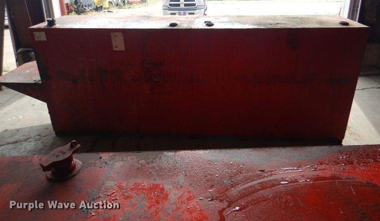 image for item JF9128 Oil storage tank