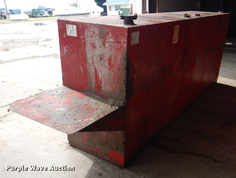 image for item JF9128 Oil storage tank