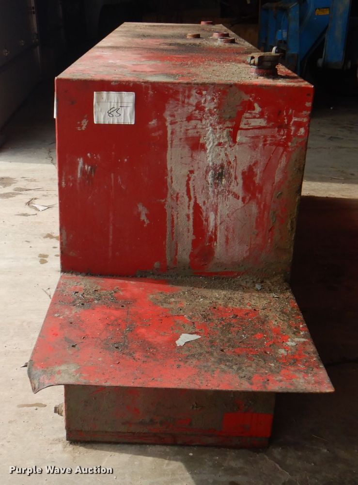 image for item JF9128 Oil storage tank