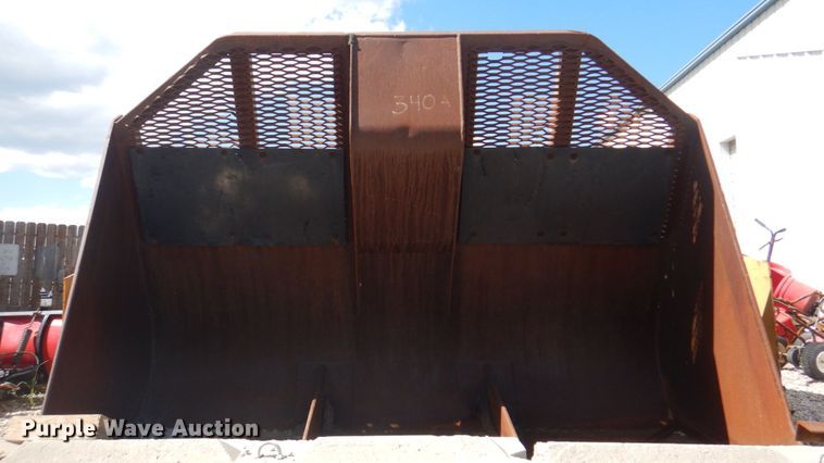 image for item JF9134 EB  131"W loader bucket