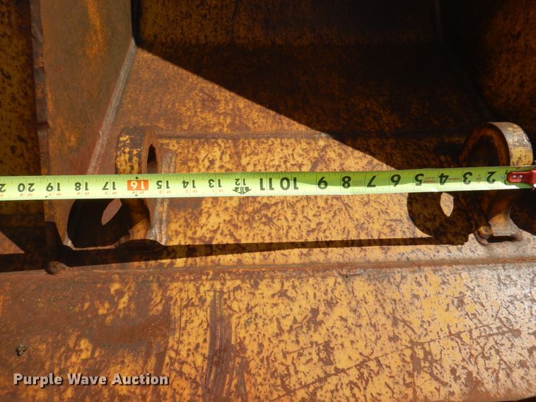 image for item JF9134 EB  131"W loader bucket