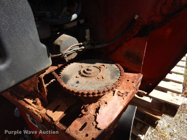 image for item JF9135 Fertilizer spreader