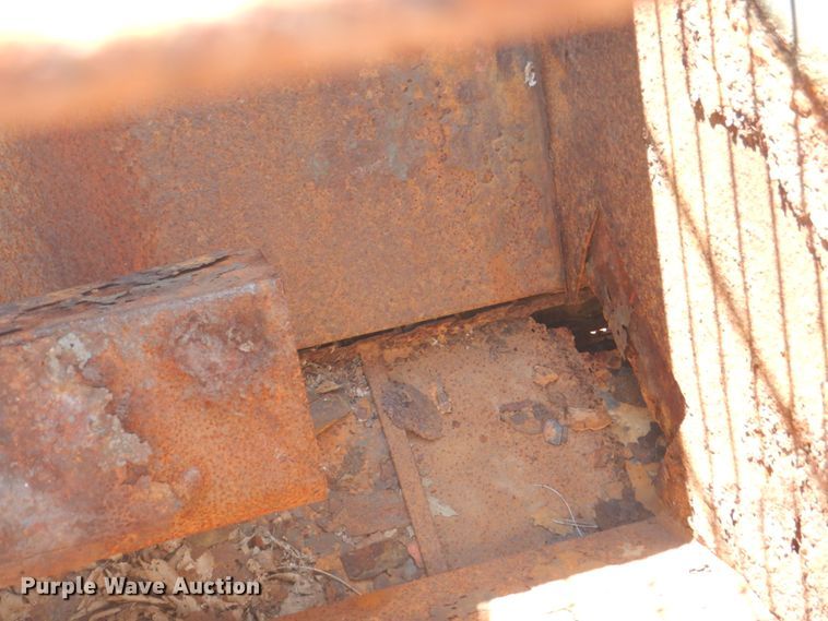 image for item JF9135 Fertilizer spreader