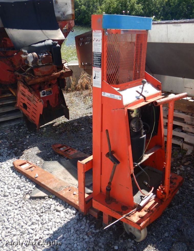 image for item JF9136 Presto WP36-20  pallet jack