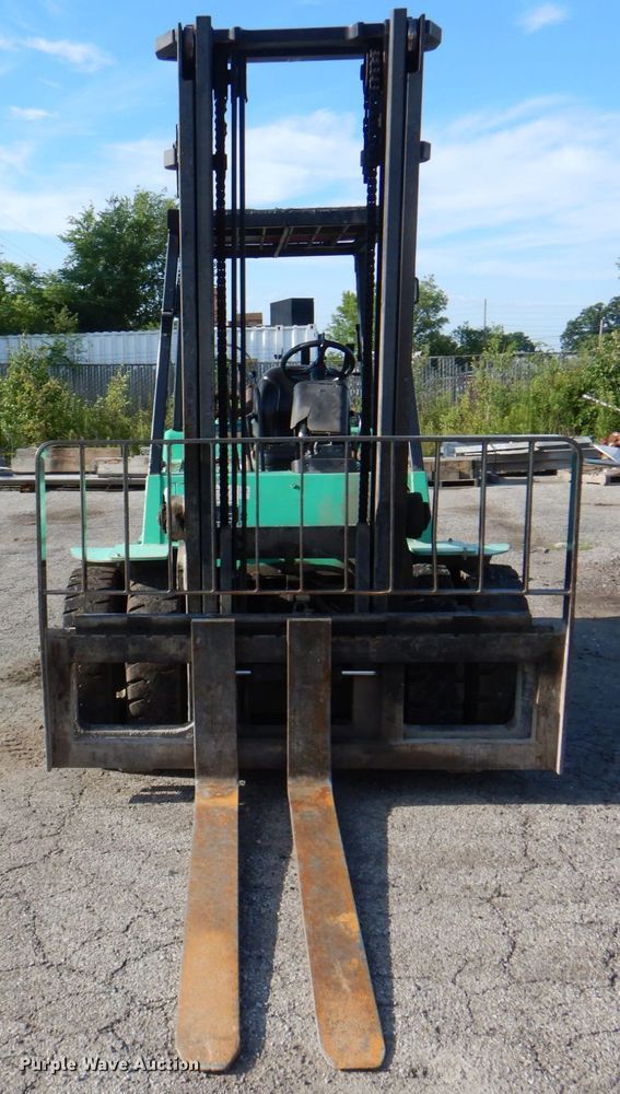 image for item JY9803 Mitsubishi FG40K-LP  forklift