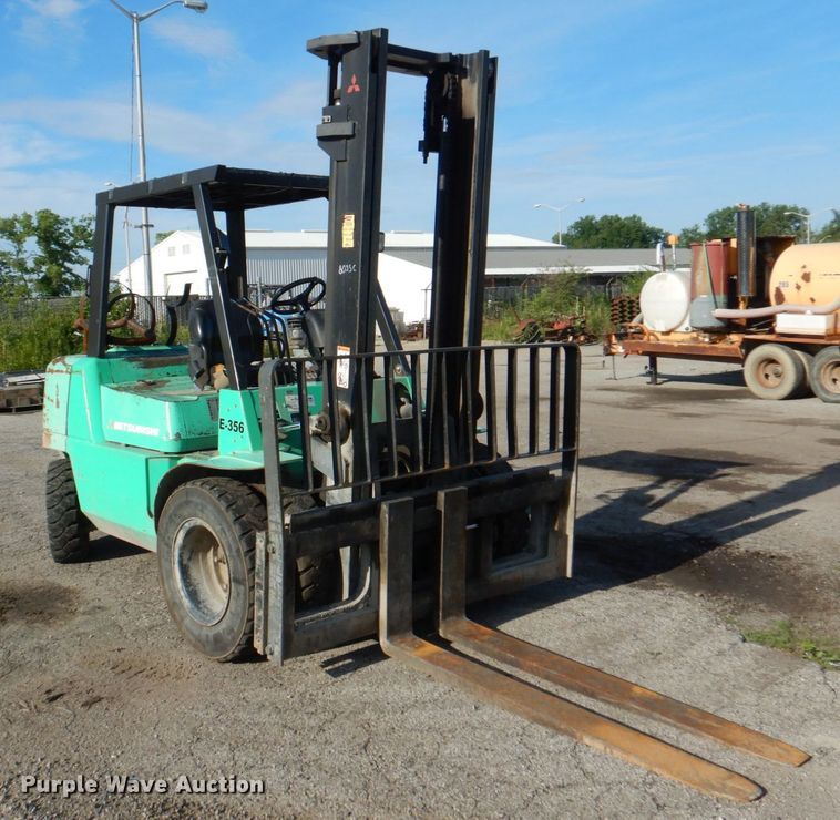 image for item JY9803 Mitsubishi FG40K-LP  forklift