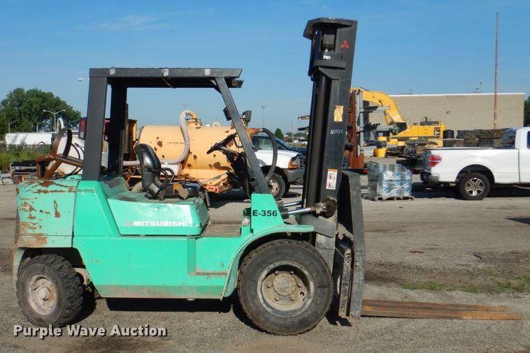 image for item JY9803 Mitsubishi FG40K-LP  forklift