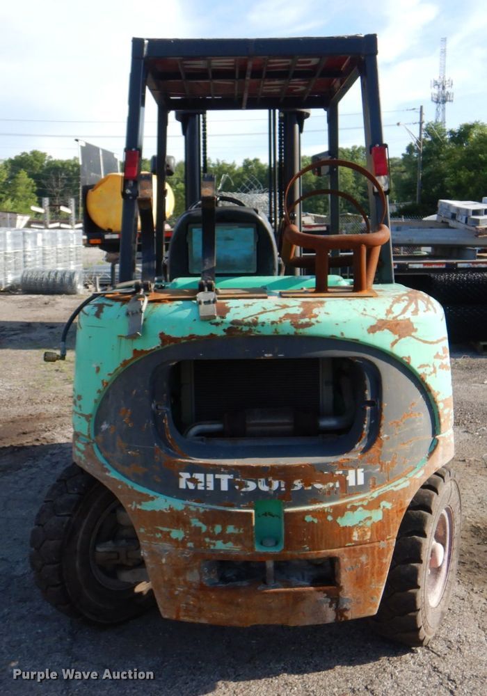 image for item JY9803 Mitsubishi FG40K-LP  forklift