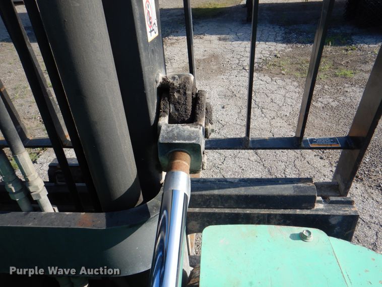 image for item JY9803 Mitsubishi FG40K-LP  forklift