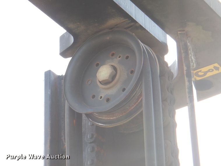 image for item JY9803 Mitsubishi FG40K-LP  forklift