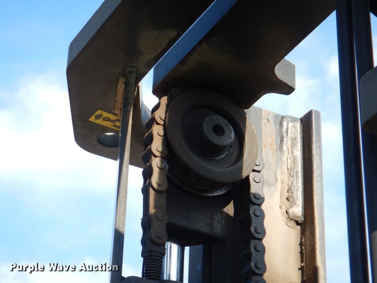 image for item JY9803 Mitsubishi FG40K-LP  forklift