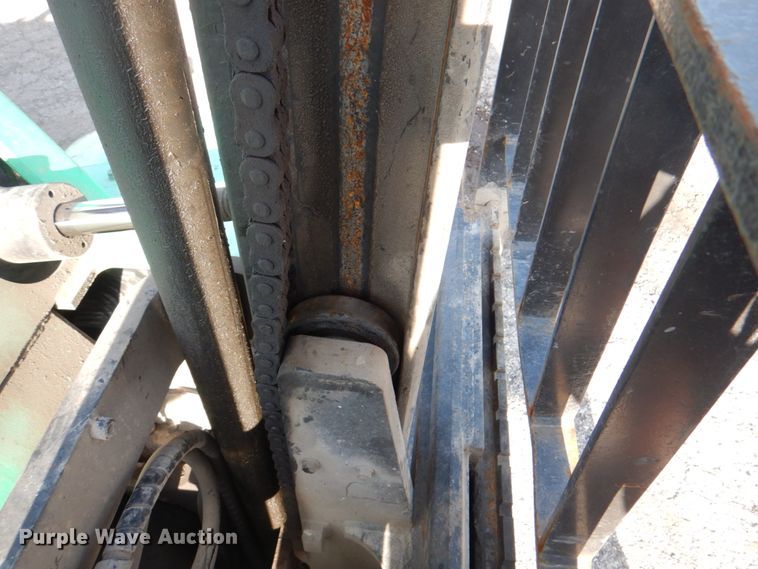 image for item JY9803 Mitsubishi FG40K-LP  forklift