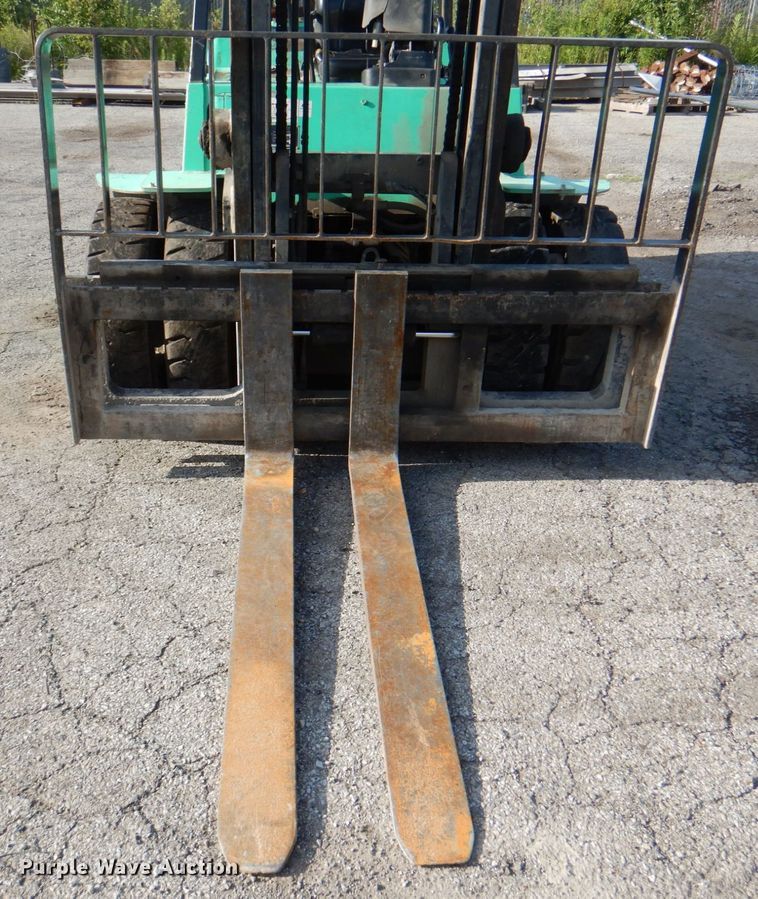 image for item JY9803 Mitsubishi FG40K-LP  forklift