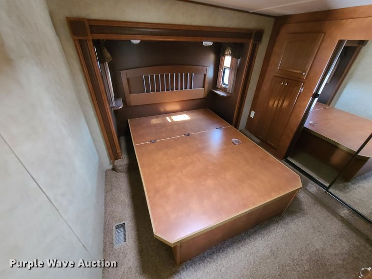 image for item L1332 2012 Cedar Creek Silverback  camper