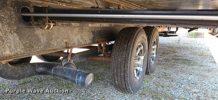 image for item L1332 2012 Cedar Creek Silverback  camper