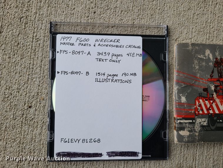 image for item L1347 1977 Ford F600  tow truck