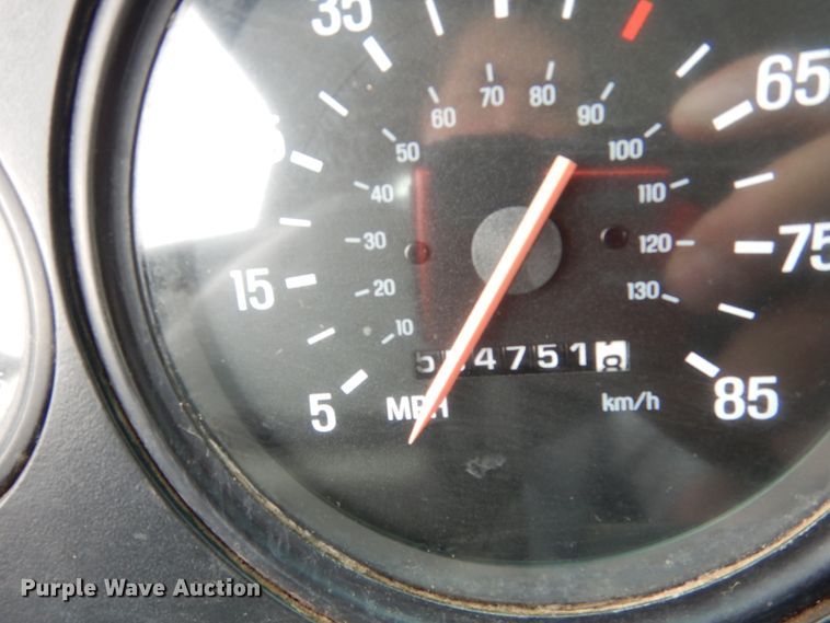 image for item AF9887 2002 Sterling A9500  truck cab and chassis