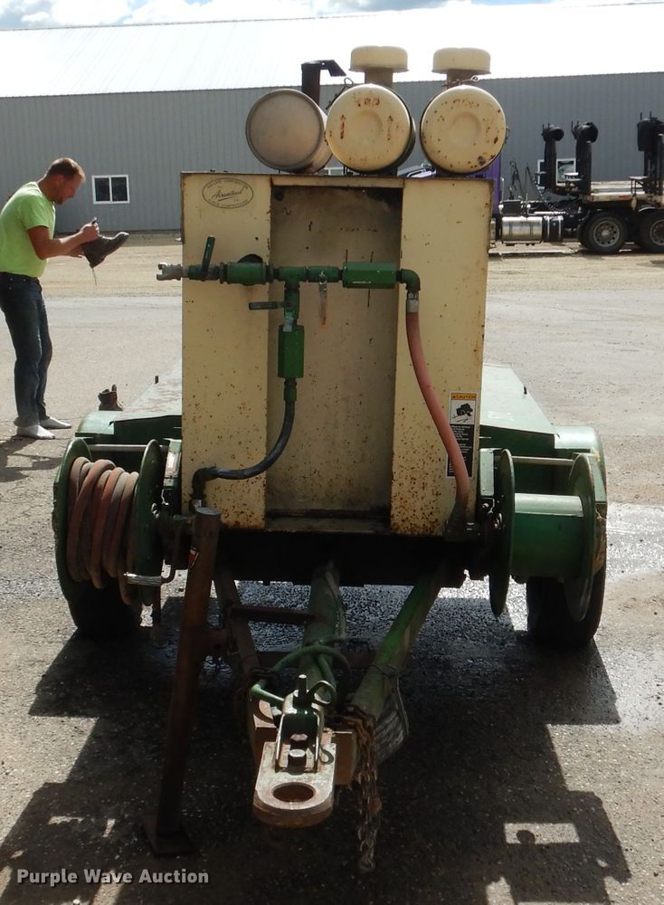 image for item AF9888 Sullair 185PDQ  air compressor