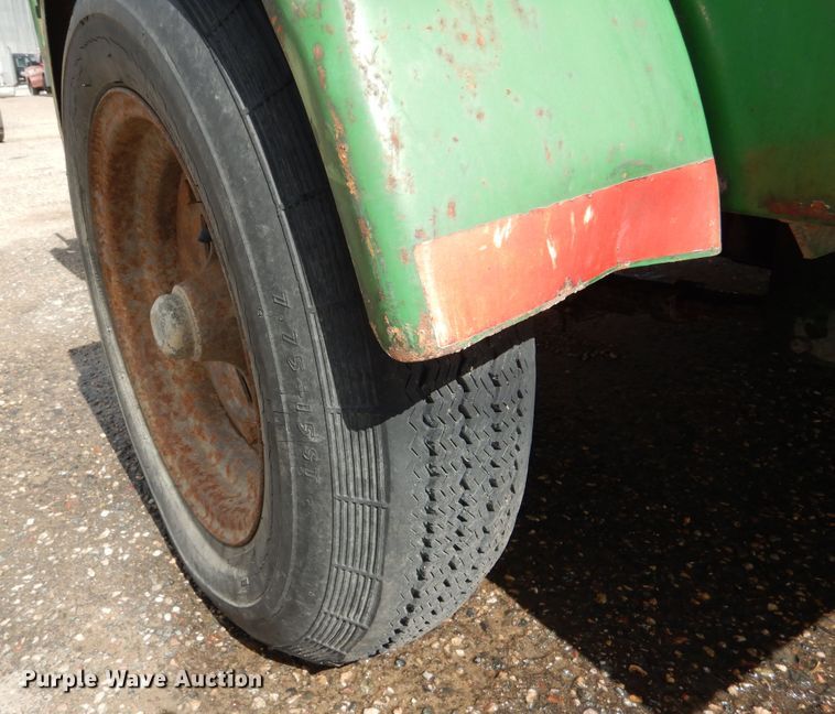 image for item AF9888 Sullair 185PDQ  air compressor