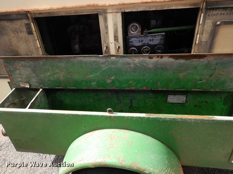 image for item AF9888 Sullair 185PDQ  air compressor