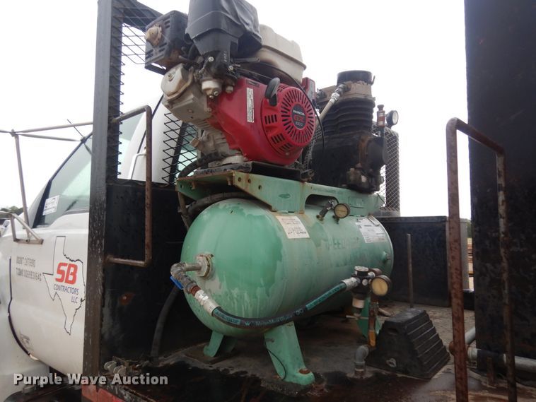 image for item DC2021 2000 Ford F650  flatbed truck with fuel / lube system